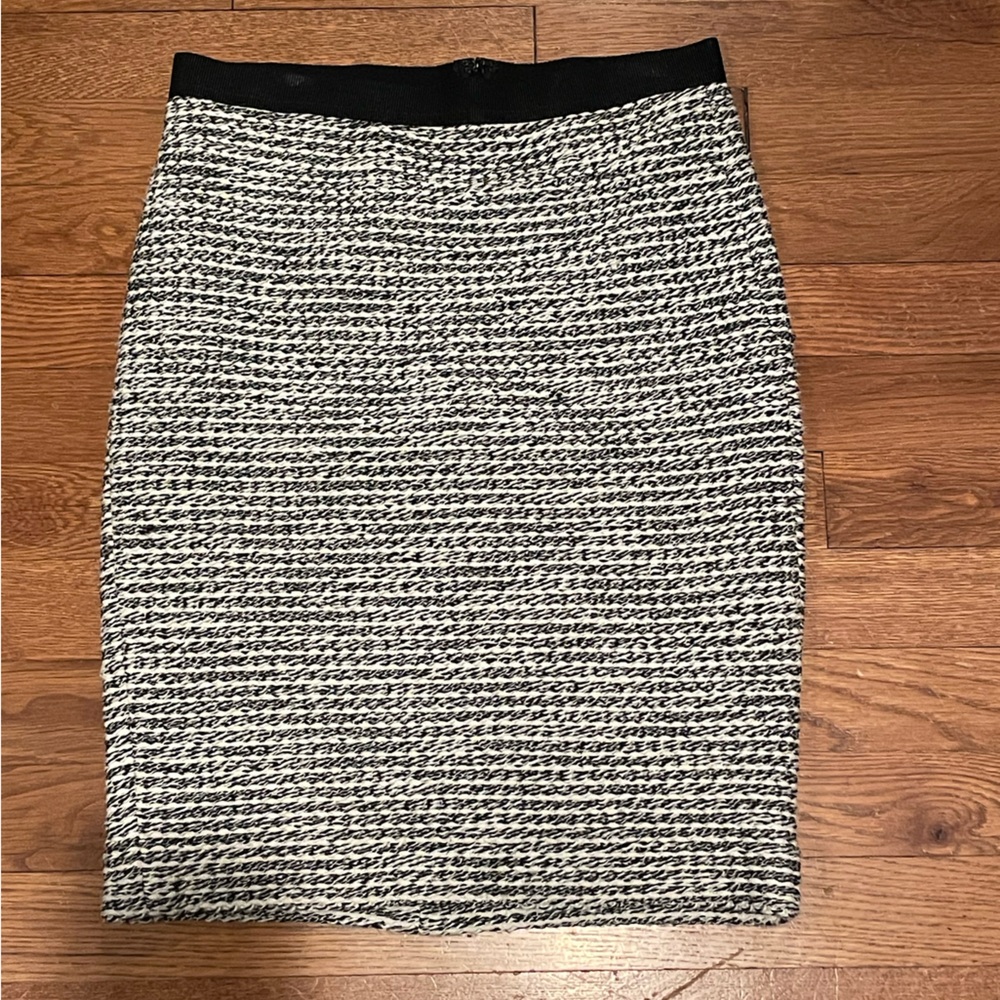 Loft black and white tweed skirt 00
